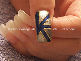Nailart Liner in der Farbe gold-glitter