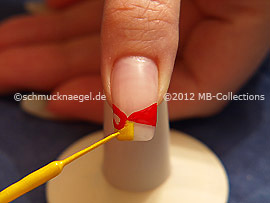 Nailart Liner in der Farbe gelb