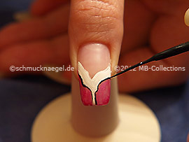 Nailart Liner in der Farbe schwarz