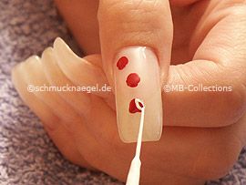 Nailart Liner in der Farbe weiß