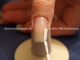 Nagellack in der Farbe weiß