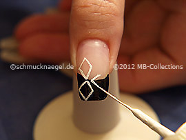 Nailart Liner in der Farbe weiß