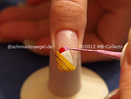Nailart Liner in den Farben rot, lavendel und weiß