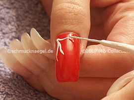 Nailart Liner in der Farbe weiß