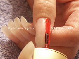 Nagellack in der Farbe rot