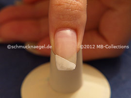 Nagellack in der Farbe weiß