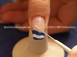 Nailart Liner in der Farbe weiß