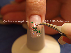 Blumensticker und Pinzette