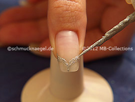 Nailart Liner in der Farbe silber-glitter