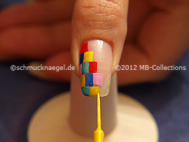 Nailart Liner in der Farbe gelb