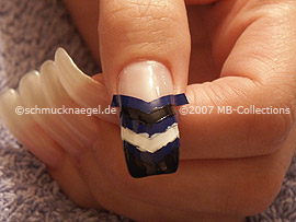 Nagellack in der Farbe weiß