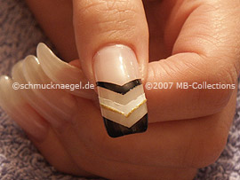 Nailart Liner in der Farbe gold-glitter