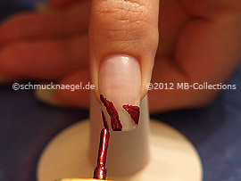 Nagellack in der Farbe kupfer