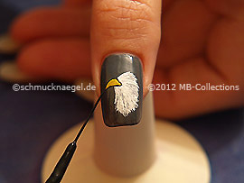 Nailart Liner in der Farbe schwarz