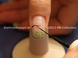 Nailart Liner in der Farbe schwarz