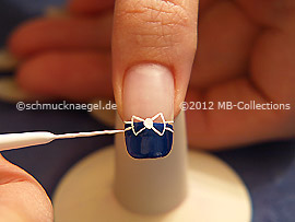 Nailart Liner in der Farbe weiß