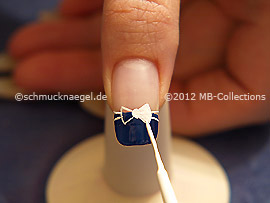 Nailart Liner in der Farbe weiß