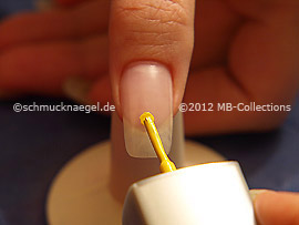 Nagellack in der Farbe gelb