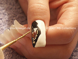 Nailart Liner in der Farbe gold-glitter