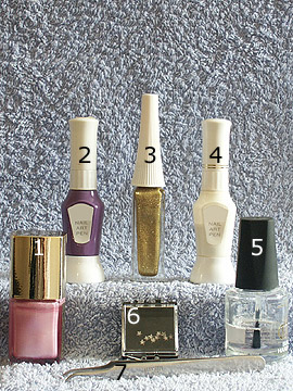 Produkte für das Motiv French mit Strassstein - Nagellack, Strasssteine, Nailart Liner, Nailart Pen, Klarlack