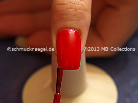 Nagellack in der Farbe rot