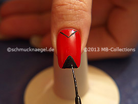 Nailart Liner in der Farbe schwarz