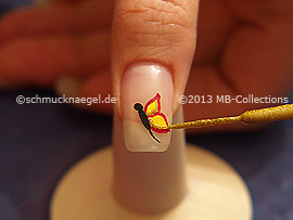 Nailart Liner in der Farbe gold-glitter