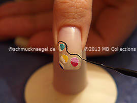 Nailart Liner in der Farbe schwarz