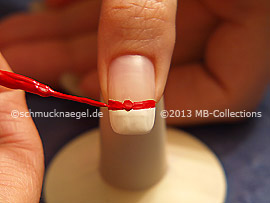 Nailart Liner in der Farbe rot