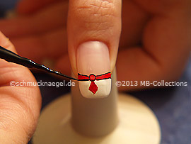 Nailart Liner in der Farbe schwarz