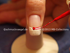 Nailart Liner in der Farbe rot
