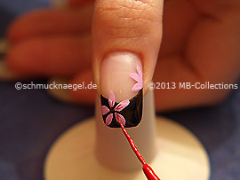 Nailart Liner in der Farbe rot