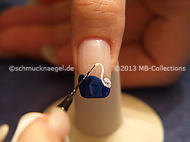 Nailart Liner in der Farbe schwarz