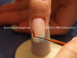 Nailart Liner in der Farbe braun