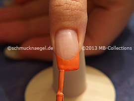 Nagellack in der Farbe lachs