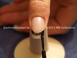 Nagellack in der Farbe schwarz