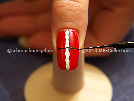 Nailart Liner in der Farbe schwarz