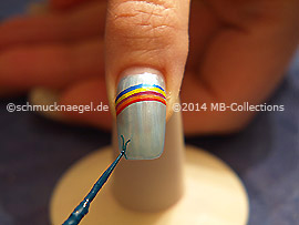 Nailart Liner in der Farbe dunkelgrün