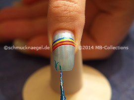 Nailart Liner in der Farbe dunkelgrün