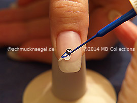 Nailart Liner in der Farbe blau