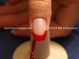 Nagellack in der Farbe rot