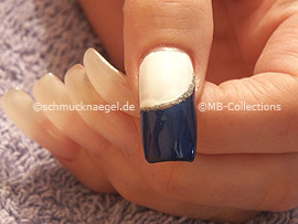 Nailart Liner in der Farbe silber-glitter