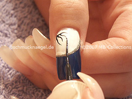 Nailart Liner in der Farbe schwarz