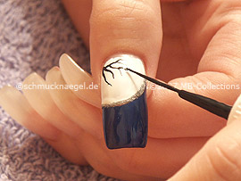 Nailart Liner in der Farbe schwarz