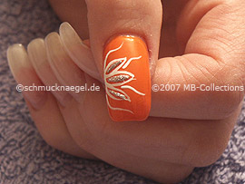 Nailart Liner in der Farbe weiß