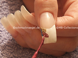 Nailart Liner in der Farbe rot-glitter