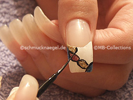 Nailart Liner in der Farbe schwarz
