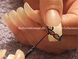 Nailart Liner in der Farbe schwarz