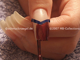 Nagellack in der Farbe kupfer