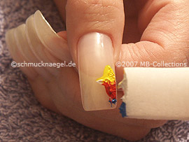 Kleiner Schwamm mit Acrylfarben
